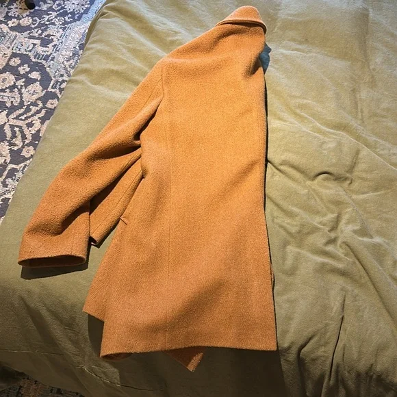 La Paz coat
Made in Portugal
Size L - Picture 2 of 2